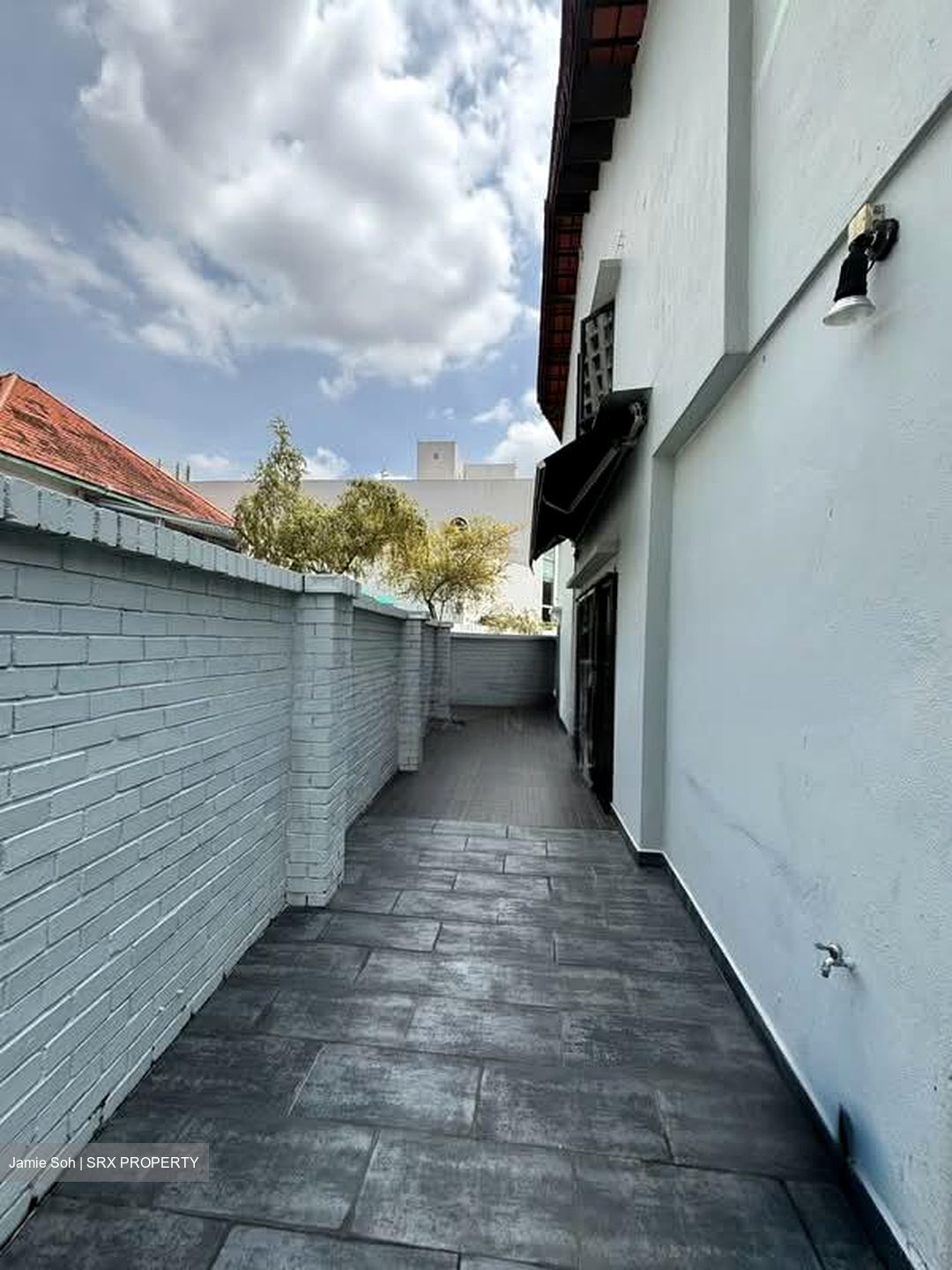 Sennett Estate (D13), Terrace #556831471